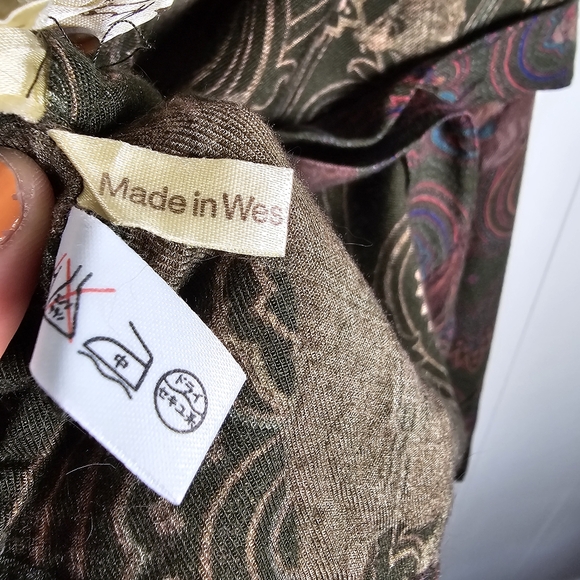 Rare 80's Aigner Paisley Horseback Print Blouse Size 6 - Picture 9 of 10